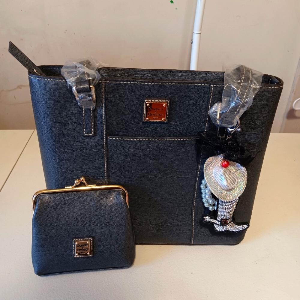 Elegant Grey Tote Bag with Coin Purse
